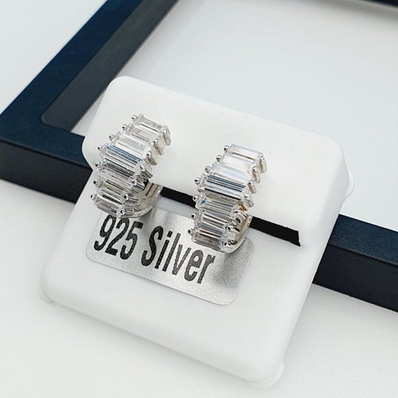 "925 Sterling Silver Cubic Zirconia Earrings, UU1P6A6136 - Picture 8 of 9